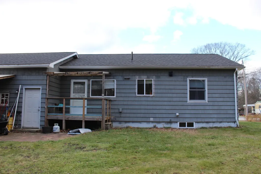 7 Alexander Street Lisbon ME 04250