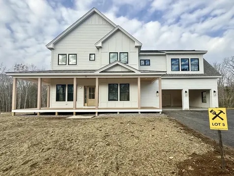 26 Hidden Hills Drive Falmouth ME 04105