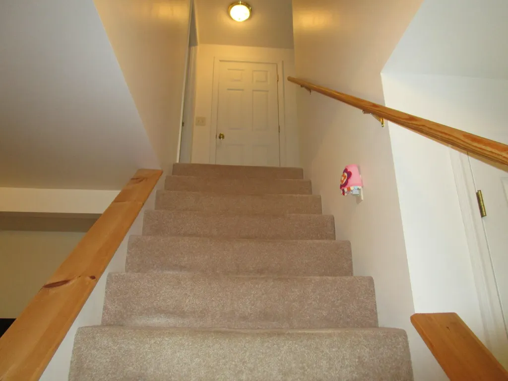11 Webber Farm Road Paris ME 04281