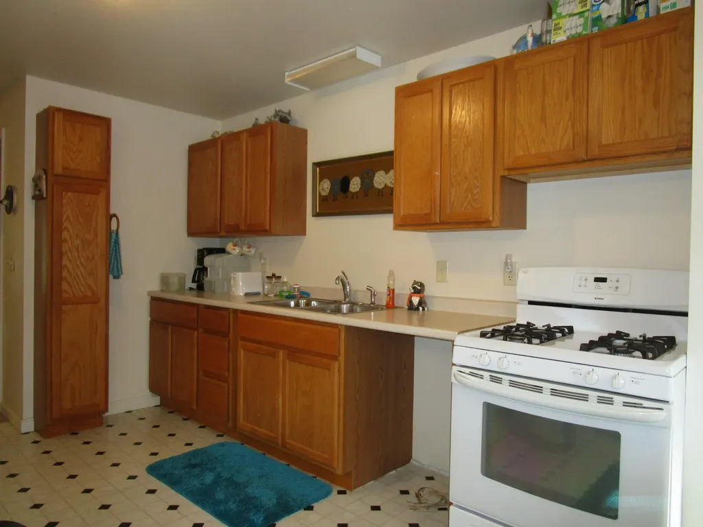 11 Webber Farm Road Paris ME 04281