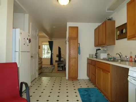 11 Webber Farm Road Paris ME 04281