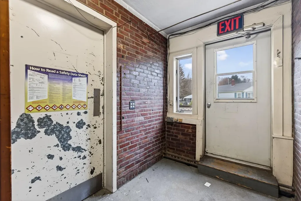 834 Main Street Lewiston ME 04240