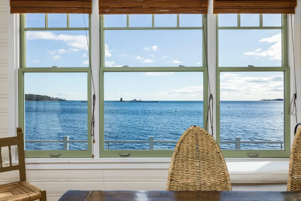 72 Pepperrell Road Kittery ME 03905