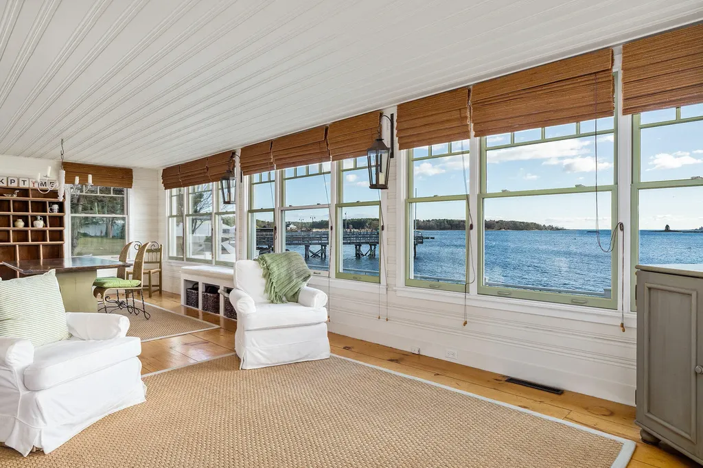 72 Pepperrell Road Kittery ME 03905