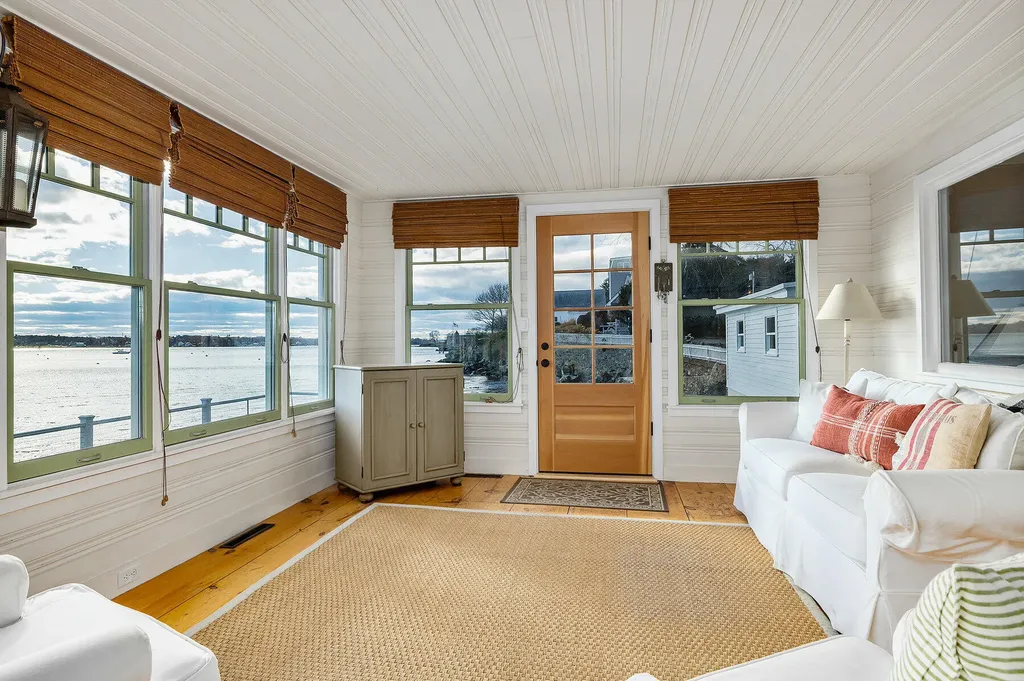 72 Pepperrell Road Kittery ME 03905