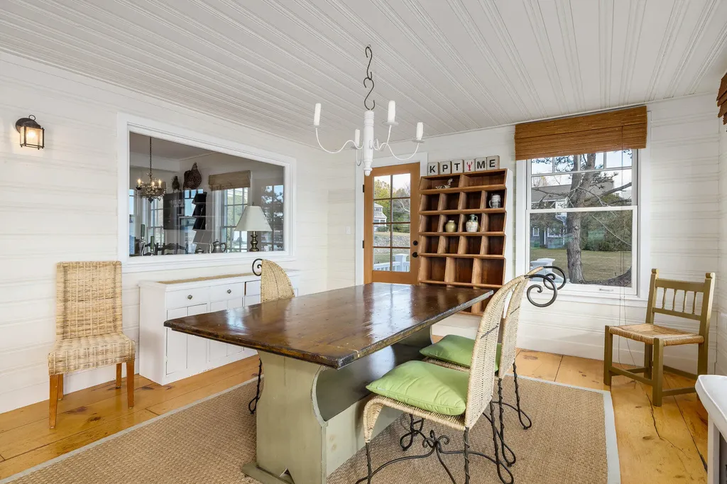 72 Pepperrell Road Kittery ME 03905