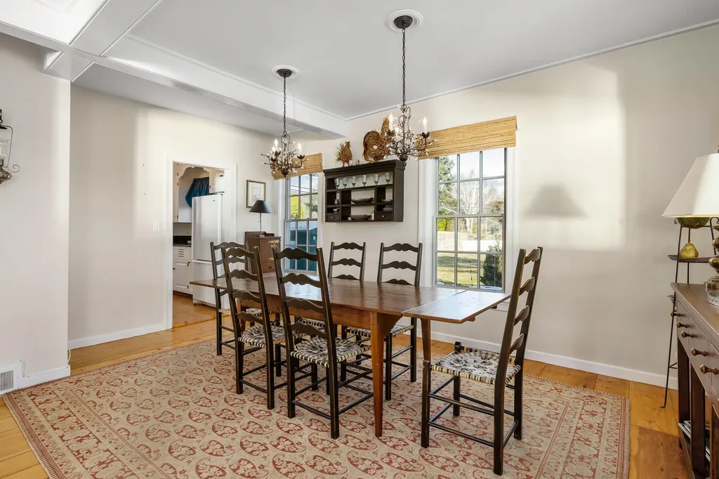 72 Pepperrell Road Kittery ME 03905