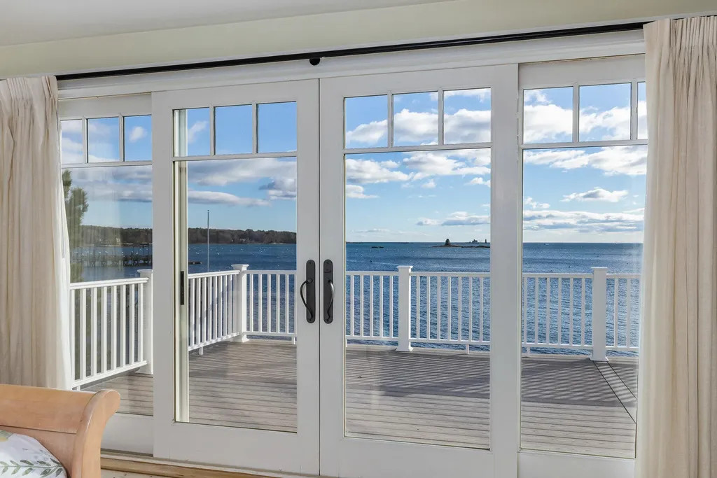72 Pepperrell Road Kittery ME 03905