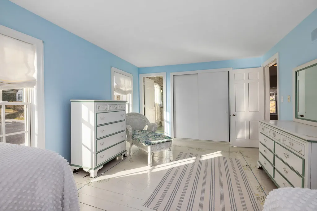 72 Pepperrell Road Kittery ME 03905