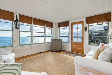 72 Pepperrell Road Kittery ME 03905