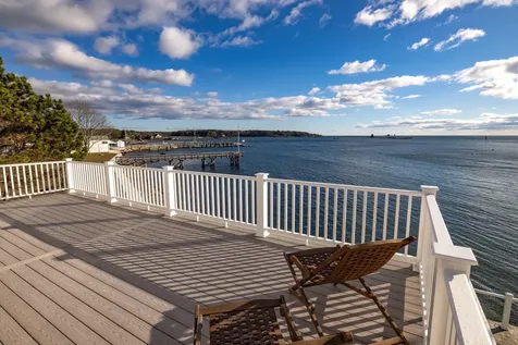 72 Pepperrell Road Kittery ME 03905