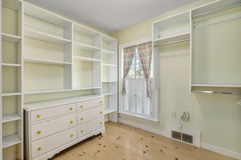72 Pepperrell Road Kittery ME 03905
