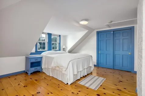 72 Pepperrell Road Kittery ME 03905