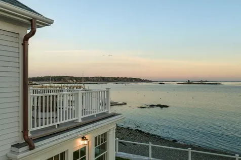 72 Pepperrell Road Kittery ME 03905