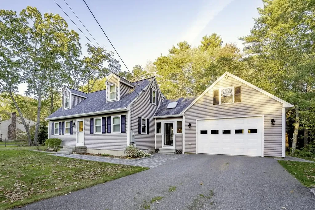 23 Merrymeeting Drive Topsham ME 04086