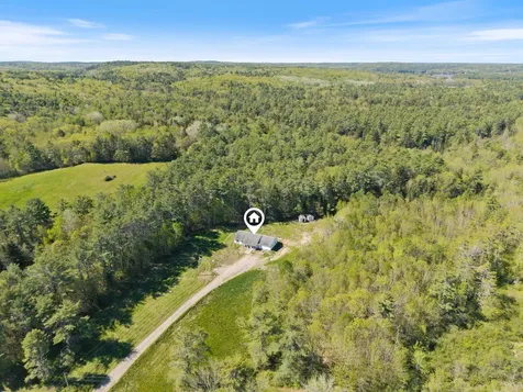8 Wawenock Road Edgecomb ME 04556