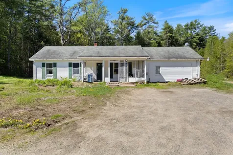 8 Wawenock Road Edgecomb ME 04556