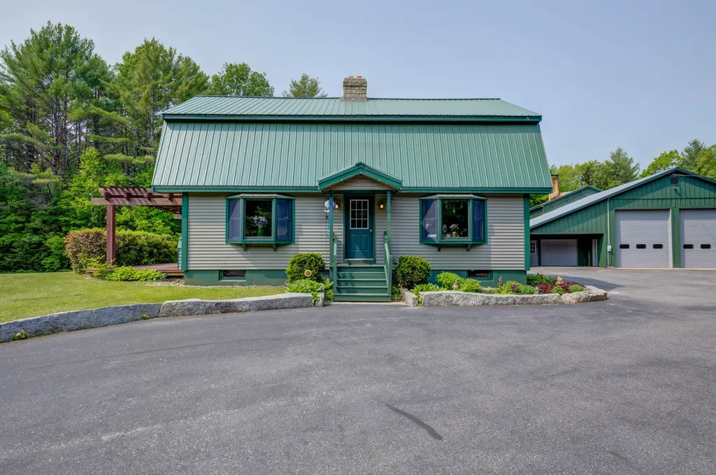 558 Norway Road Harrison ME 04040