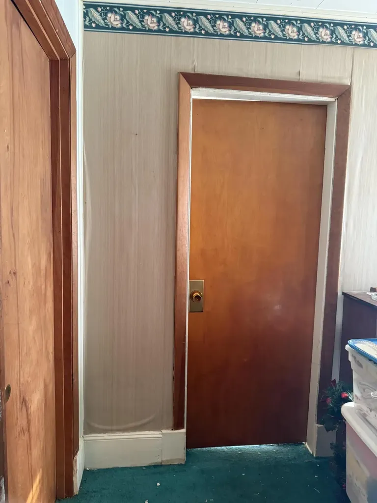17 Lake Street Stockholm ME 04783