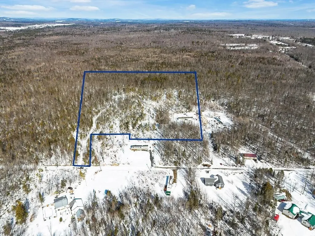 43 Whitten Road Clinton ME 04927