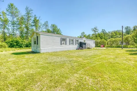 43 Whitten Road Clinton ME 04927