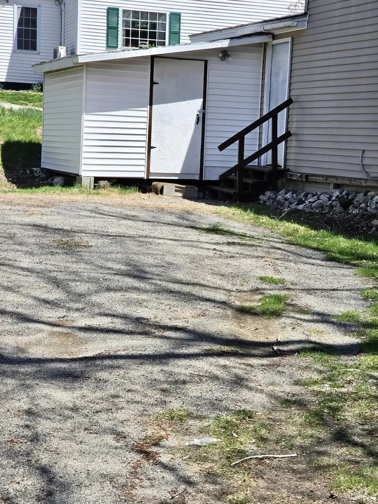 8 Western Avenue East Millinocket ME 04430
