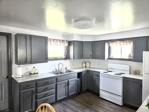 8 Western Avenue East Millinocket ME 04430
