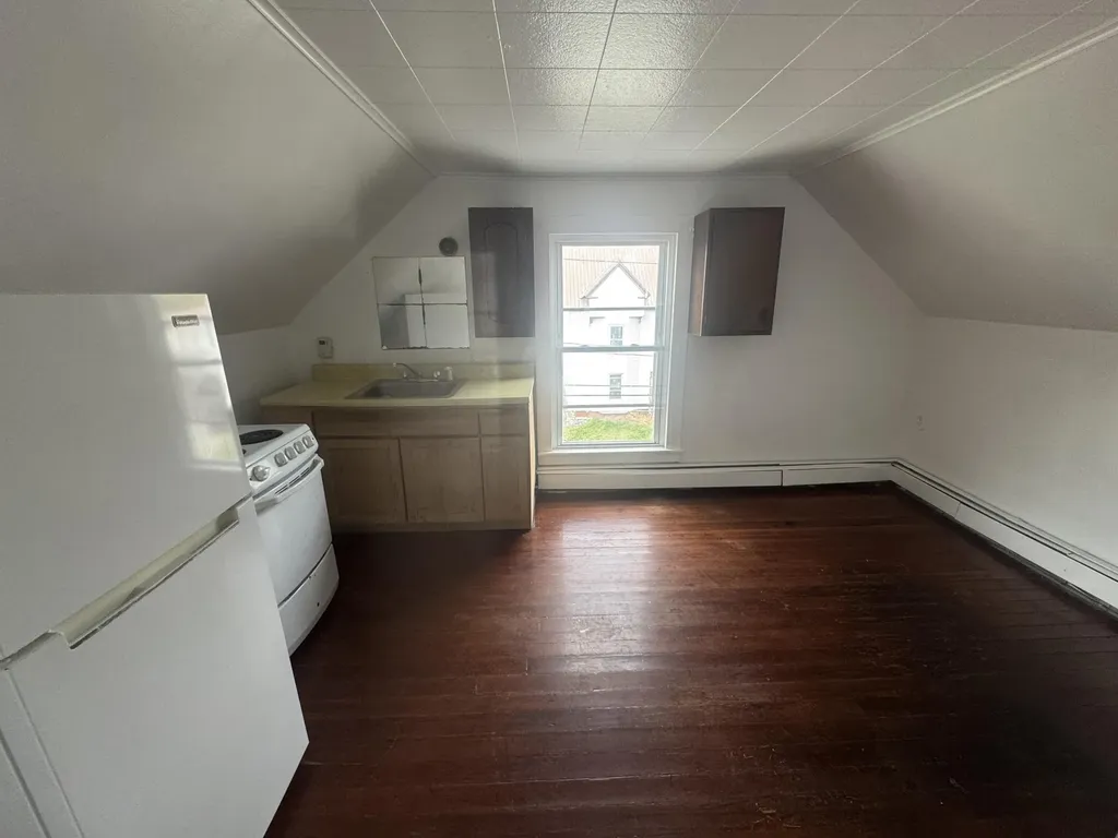 8 High Street Waterville ME 04901