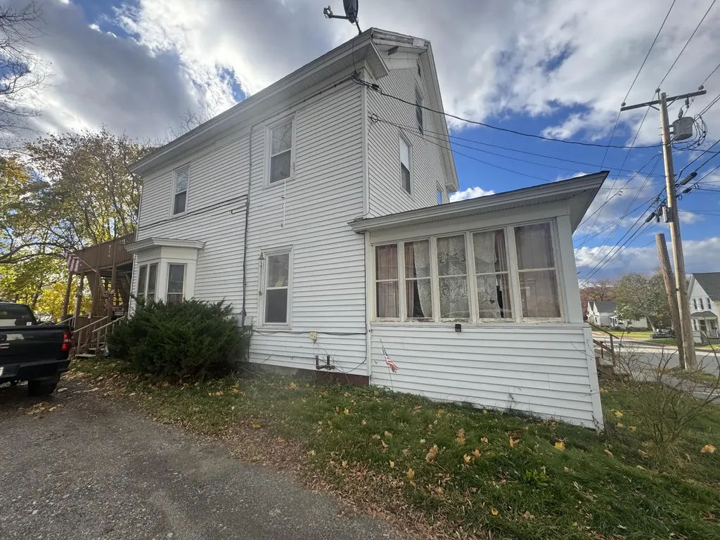 8 High Street Waterville ME 04901