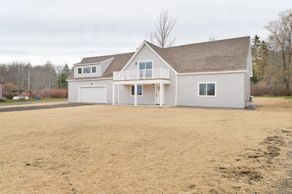 18 Ash Point Road Harpswell ME 04079