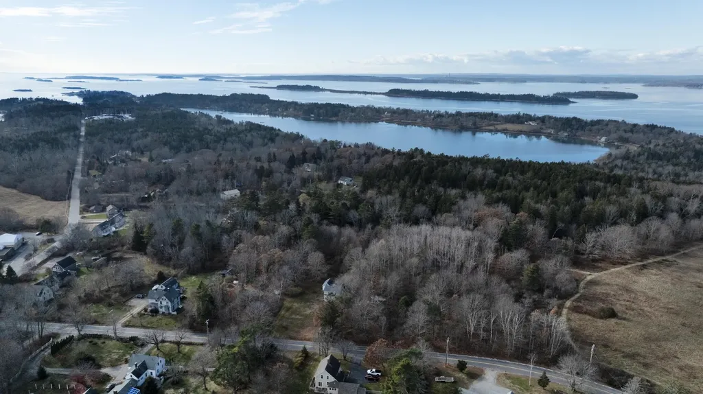 16 Ash Point Road Harpswell ME 04079