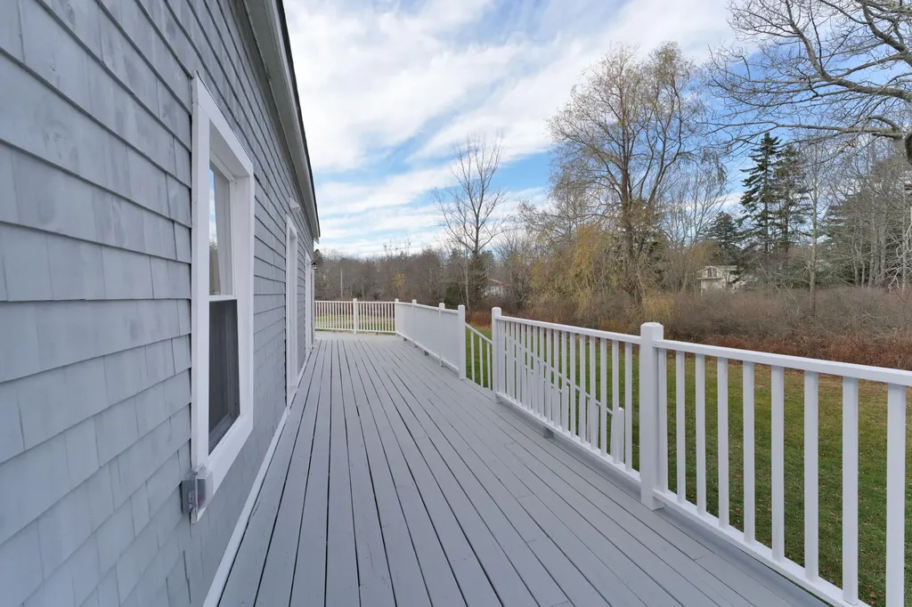 16 Ash Point Road Harpswell ME 04079