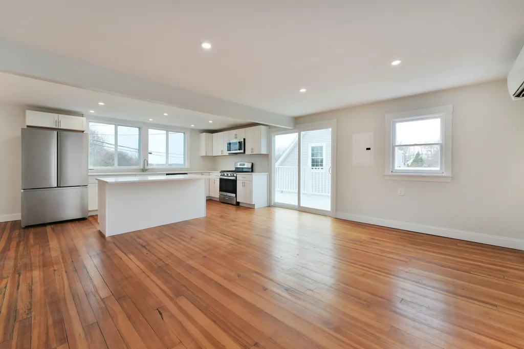 16 Ash Point Road Harpswell ME 04079
