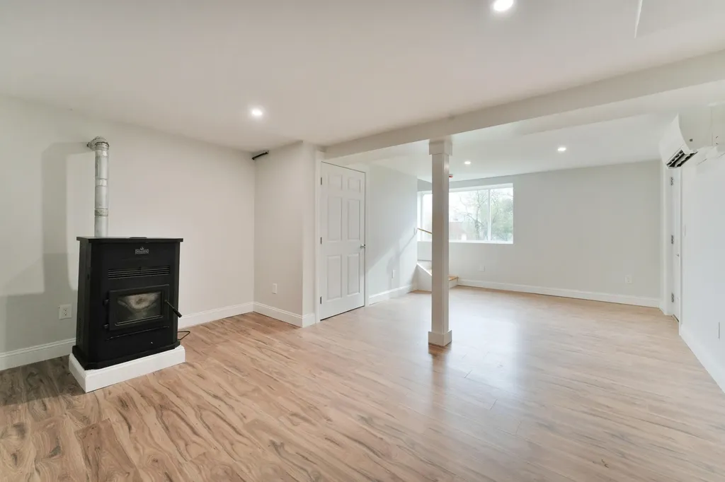 16 Ash Point Road Harpswell ME 04079