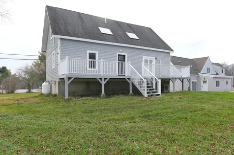 16 Ash Point Road Harpswell ME 04079