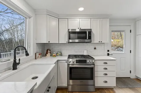 53 Westview Drive Poland ME 04274