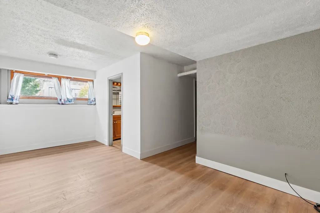 373 Pond Road Lewiston ME 04240