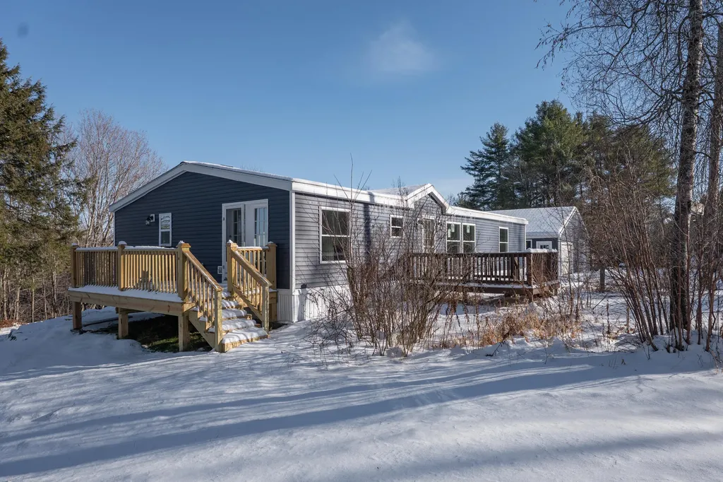76 Upton Road Harrison ME 04040