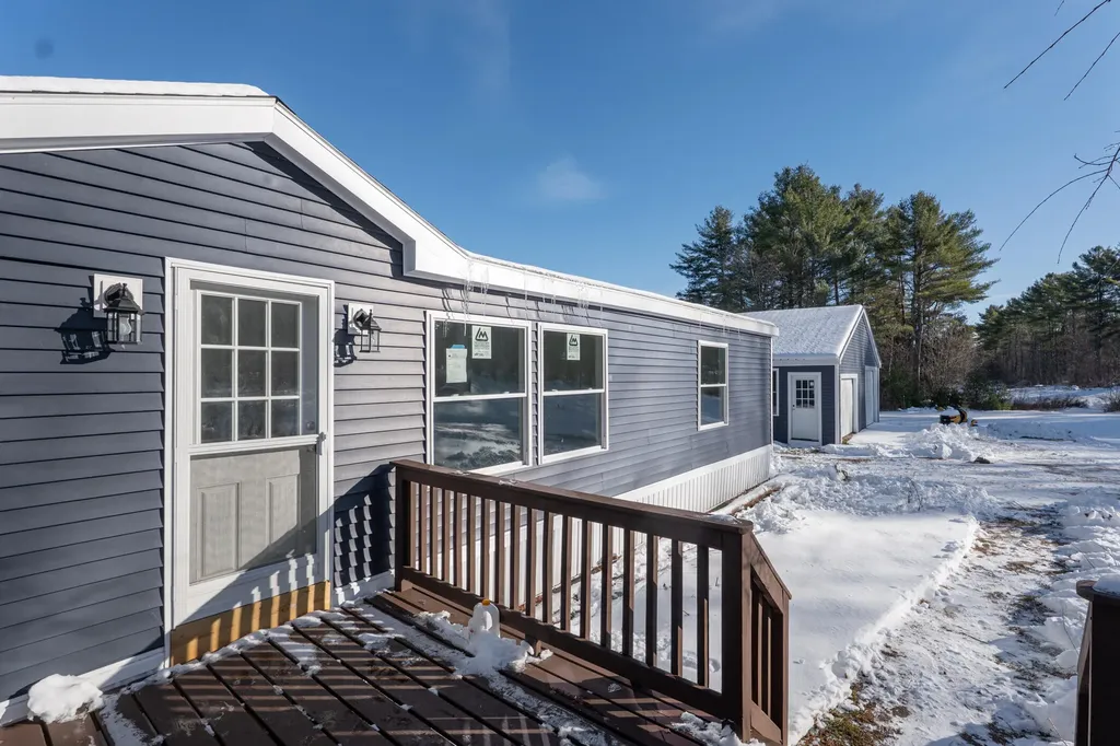 76 Upton Road Harrison ME 04040