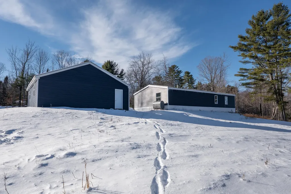 76 Upton Road Harrison ME 04040