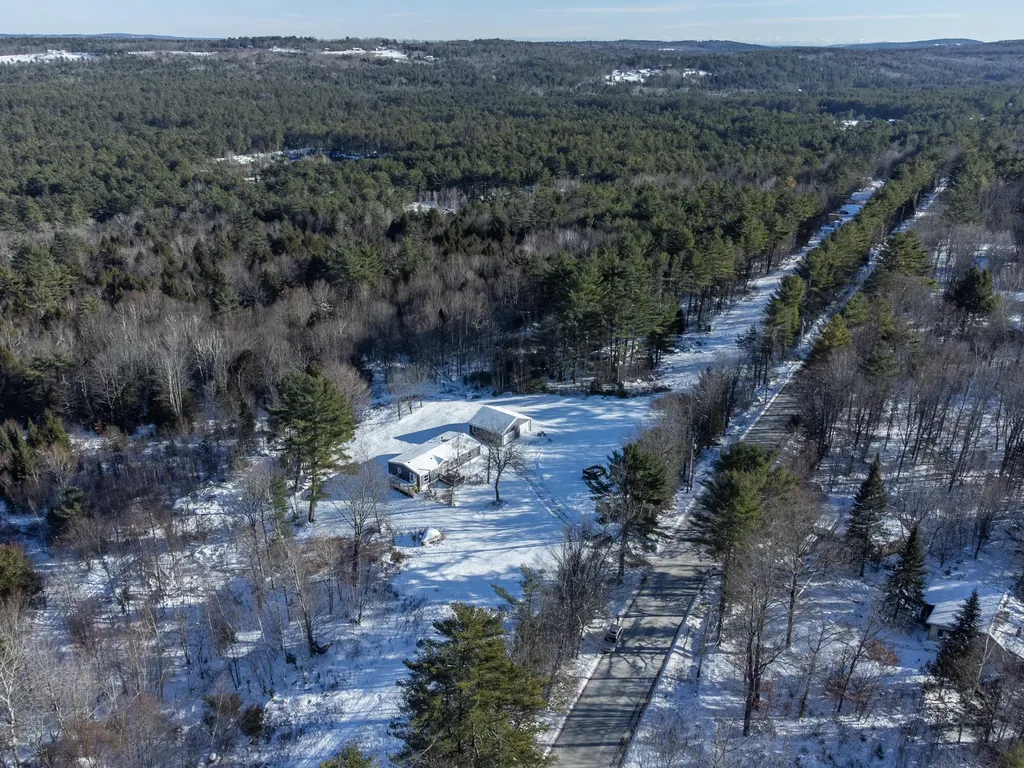 76 Upton Road Harrison ME 04040