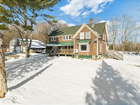 137 Middle Road Fairfield ME 04937