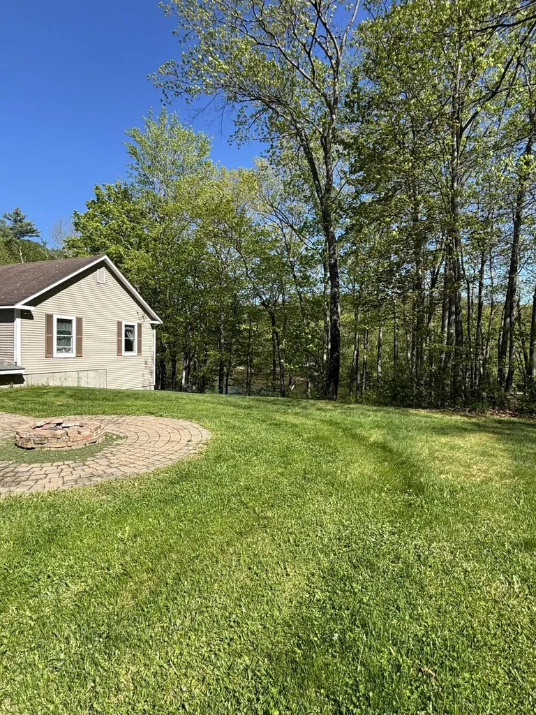 1686 North Road Gilead ME 04217