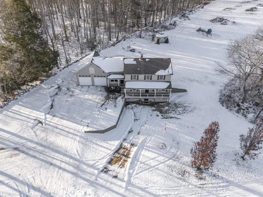 467 Bay Road Bowdoinham ME 04008