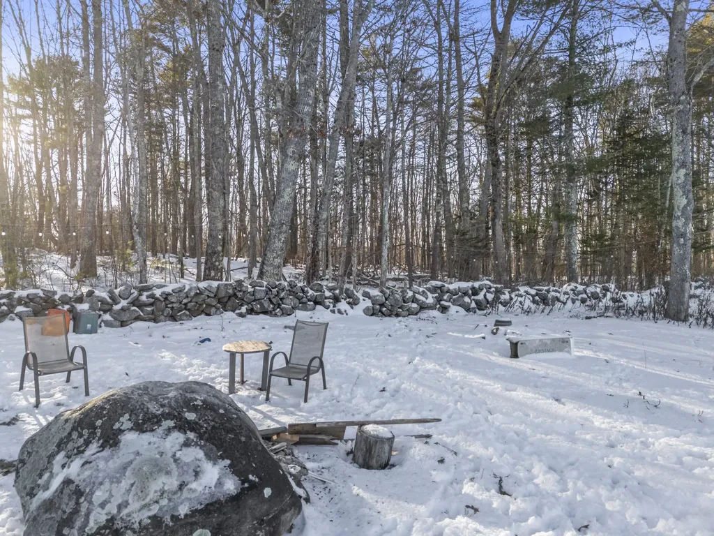 467 Bay Road Bowdoinham ME 04008