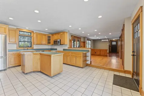 467 Bay Road Bowdoinham ME 04008