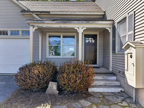 467 Bay Road Bowdoinham ME 04008