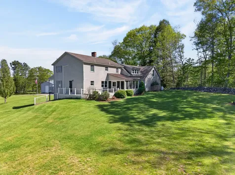 467 Bay Road Bowdoinham ME 04008