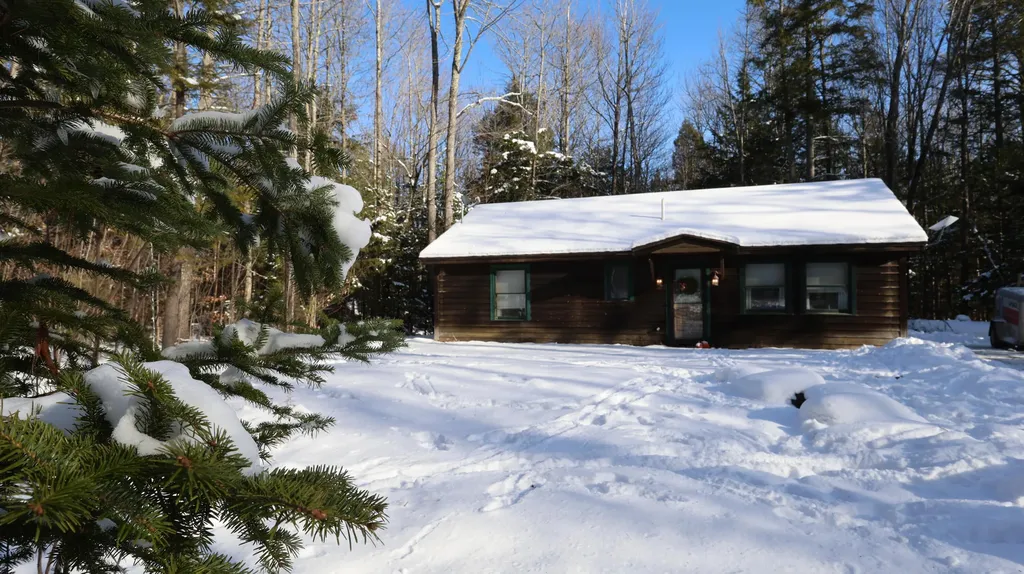 49 Ladd Road Rome ME 04963