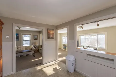 27 Lawrence Avenue Thomaston ME 04861